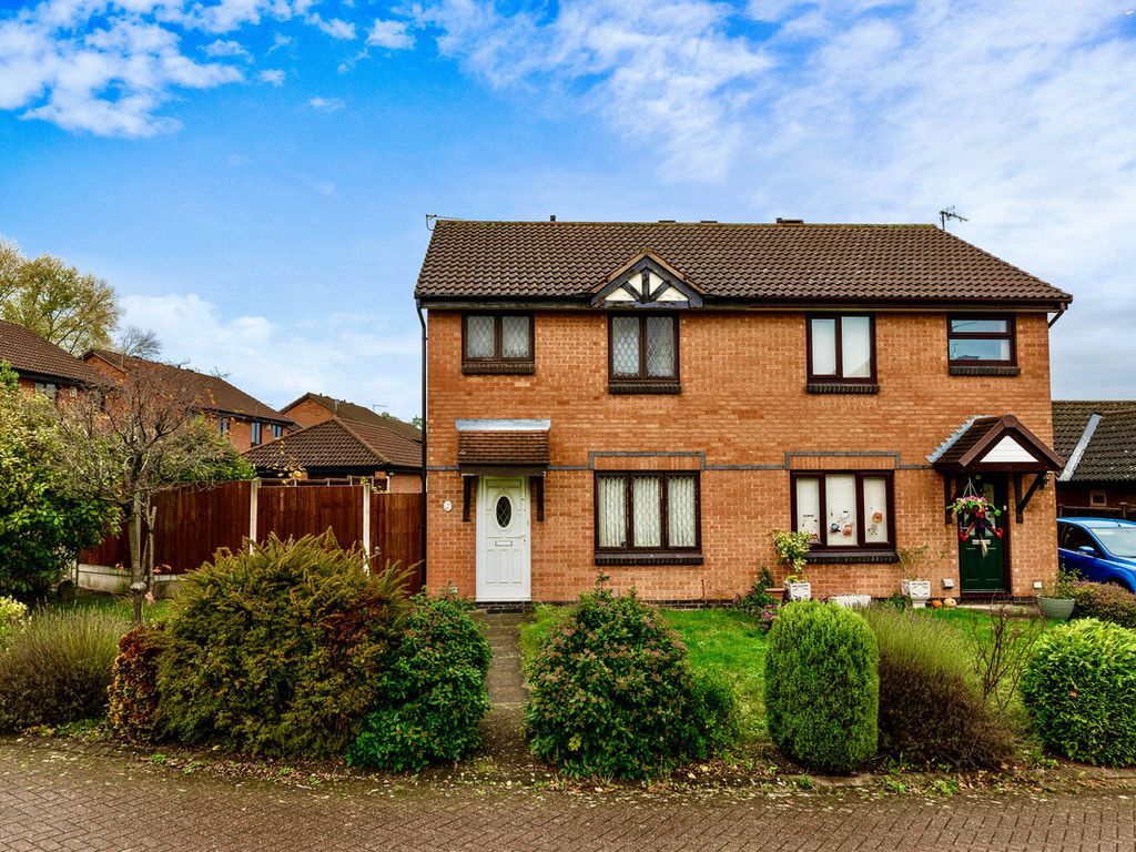 3 bed semidetached house for sale in Crawford Close, Nottingham NG8