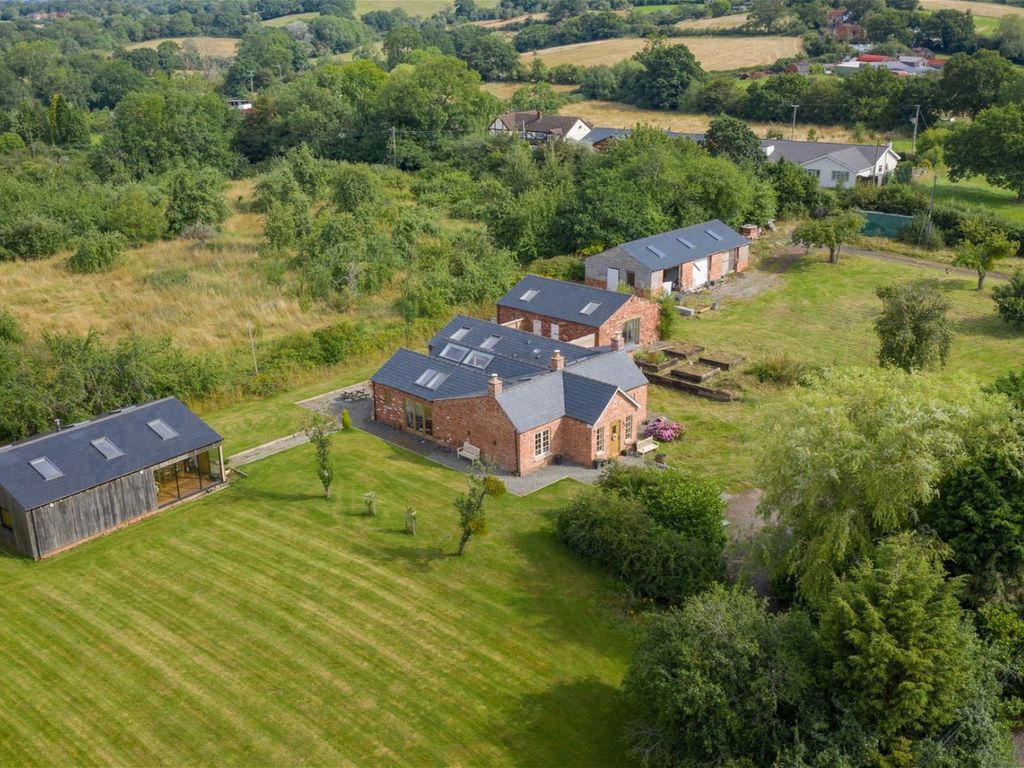 7 bed detached house for sale in Whinfield Road, Dodford, Bromsgrove