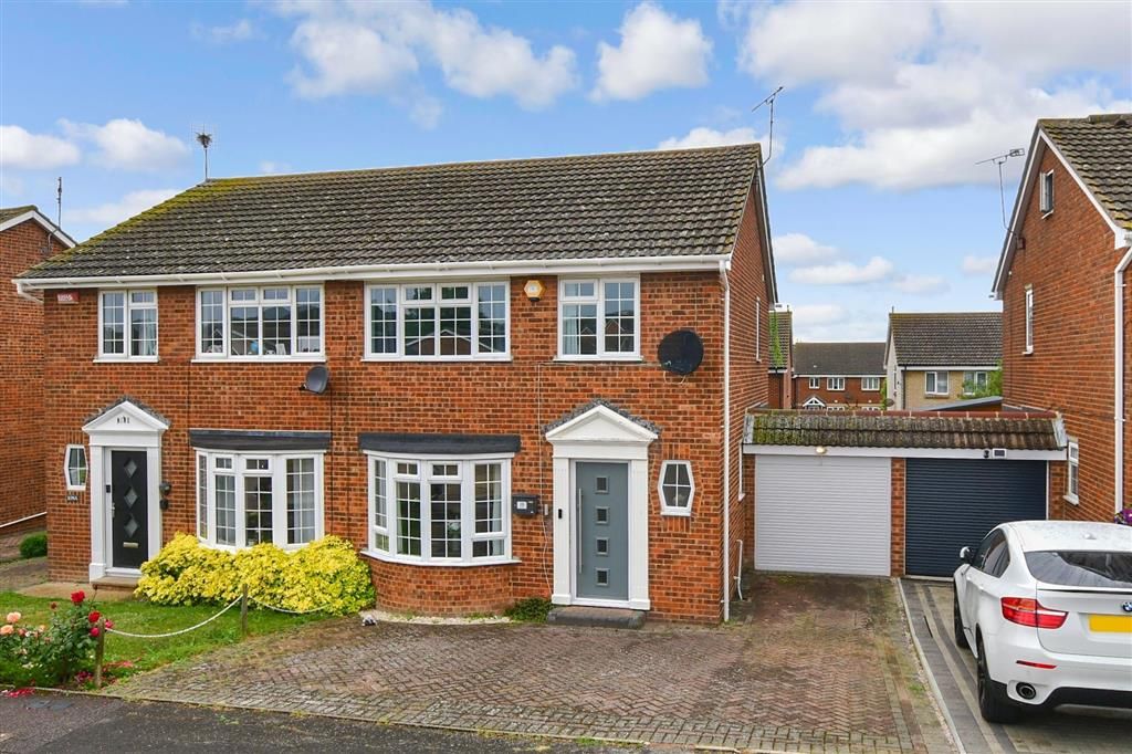 3 bed semidetached house for sale in Caroline Close, Whitstable, Kent