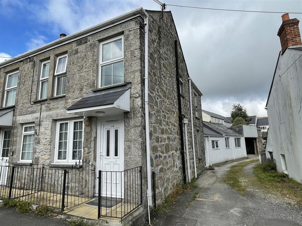 3 bed end terrace house for sale in Fore Street, Bugle, St. Austell