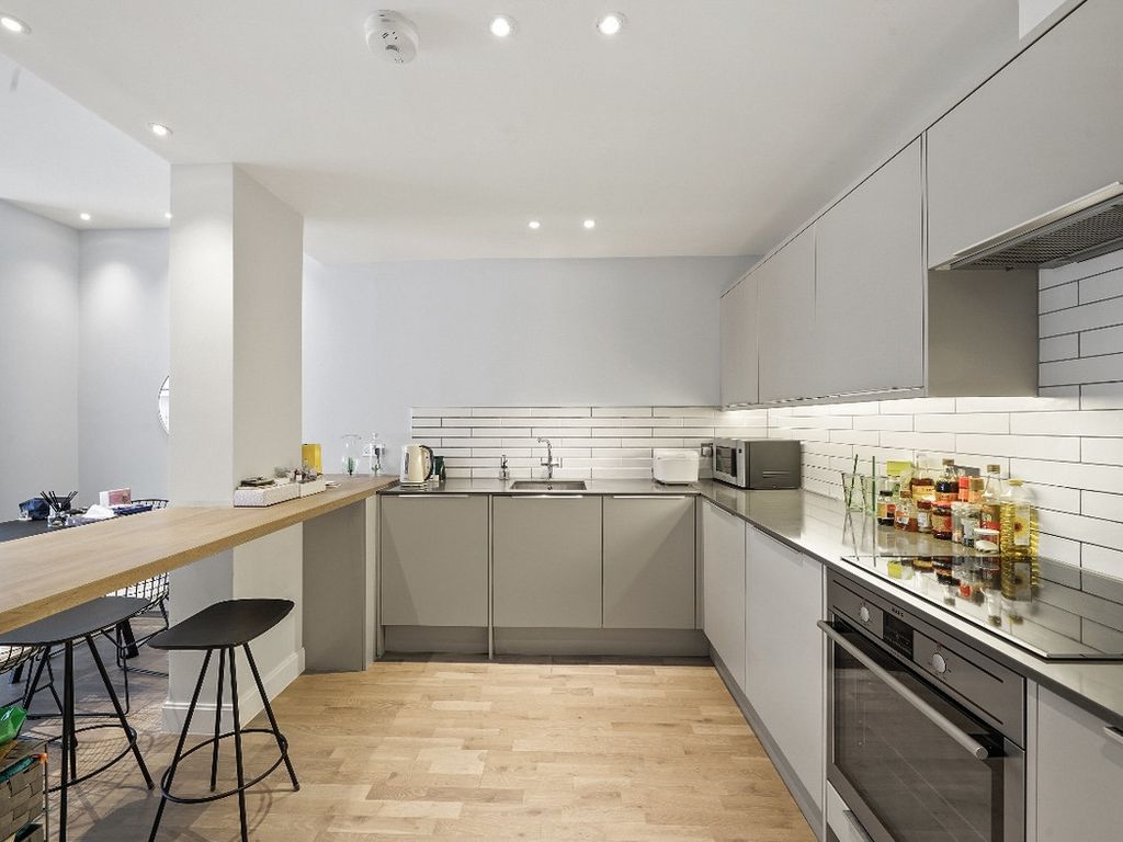 2 bed flat to rent in Russell Square, London WC1B, £4,311 pcm Zoopla