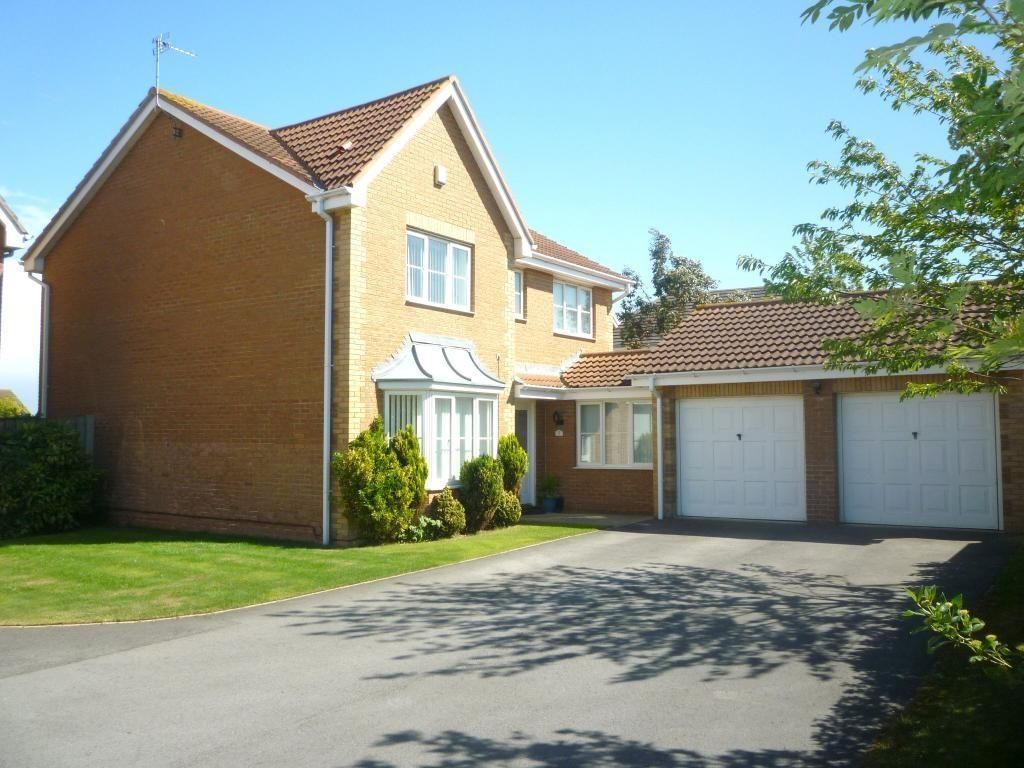 4 bed detached house to rent in Merlin Way, Hartlepool TS26, £950 pcm