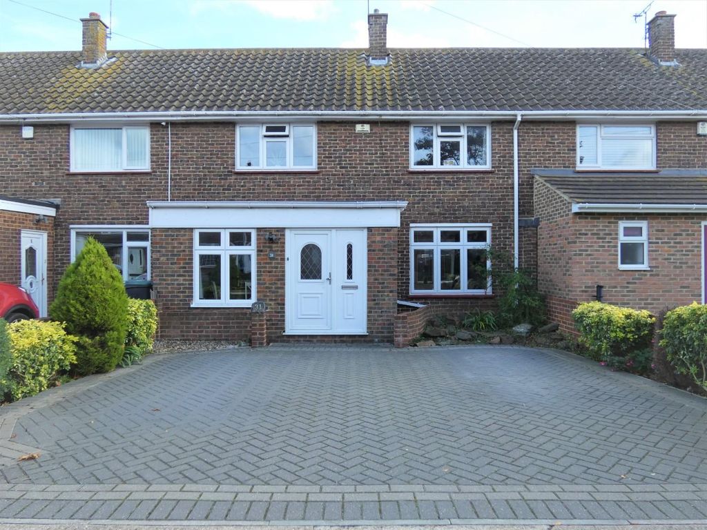 3 bed terraced house for sale in Codrington Gardens, Gravesend DA12