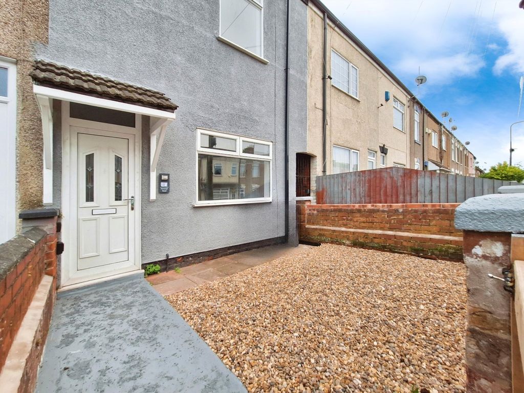 3 bed terraced house to rent in Heneage Road, Grimsby, Lincolnshire DN32, £695 pcm Zoopla