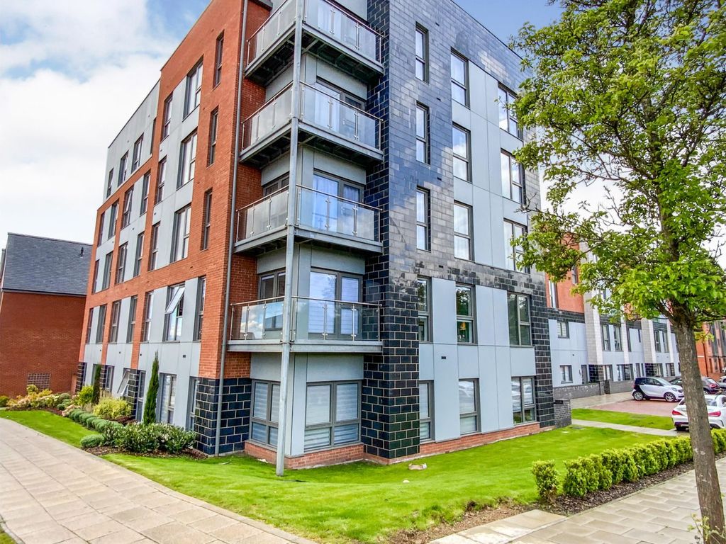 2 bed flat for sale in 213 High Street, Upton, Northampton NN5, £