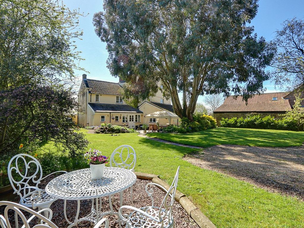 5 bed detached house for sale in Main Road, Woolaston, Lydney