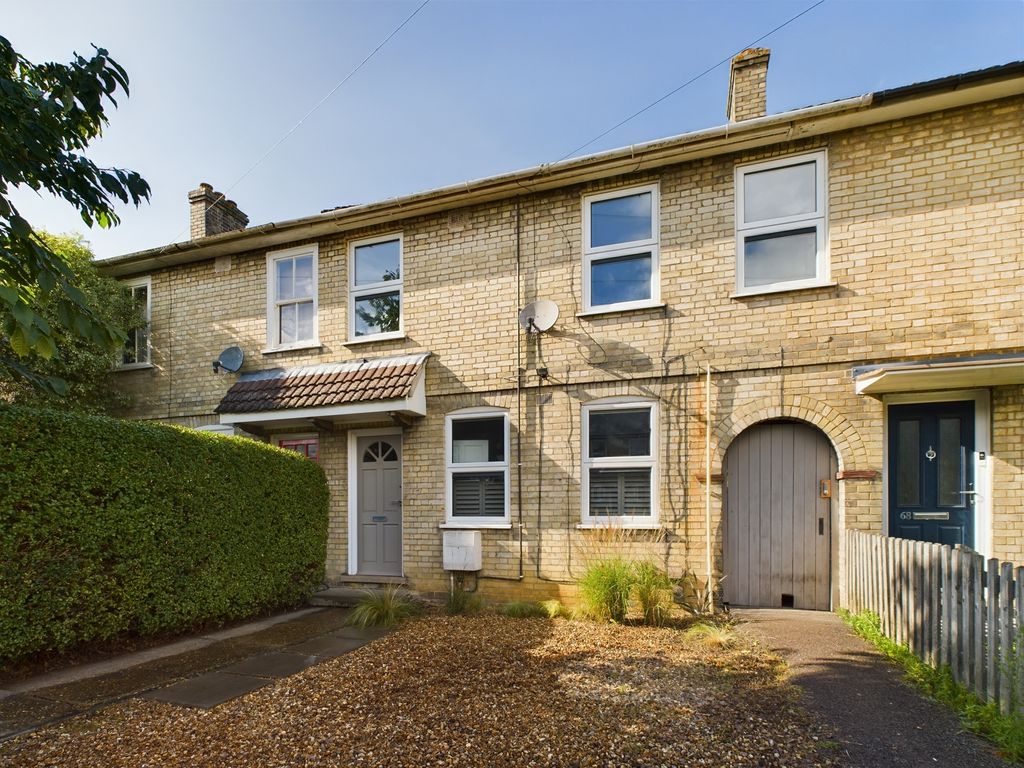 3 bed terraced house to rent in Oak Tree Avenue, Cambridge CB4, £1,800