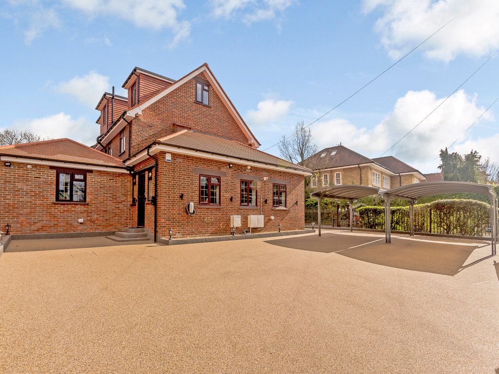 7 bed detached house for sale in Wellesley Avenue, Northwood HA6, £