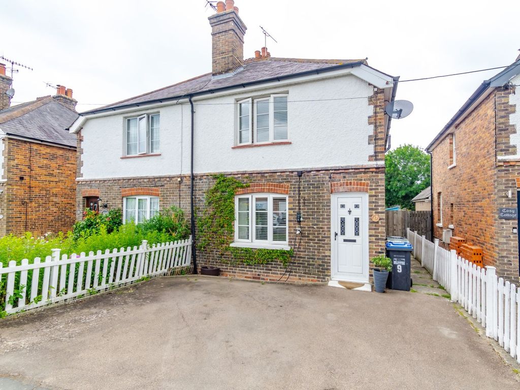 2 bed semidetached house for sale in Church Lane, Copthorne, Crawley