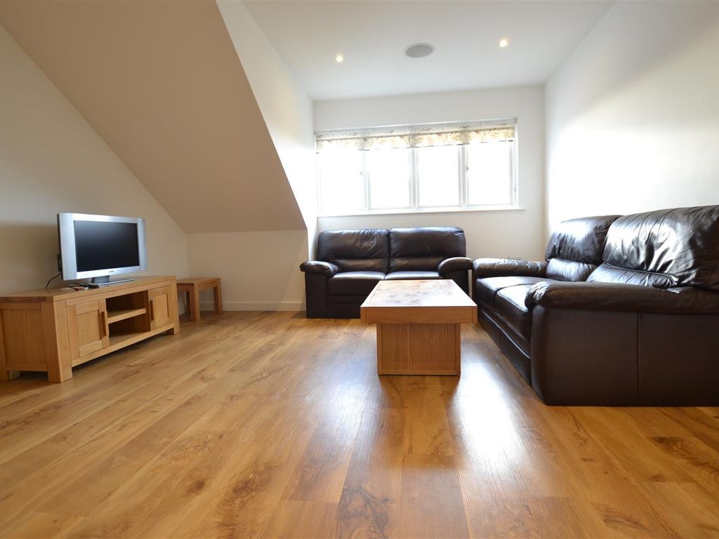 1 bed flat to rent in Park Lodge Avenue, West Drayton UB7 Zoopla