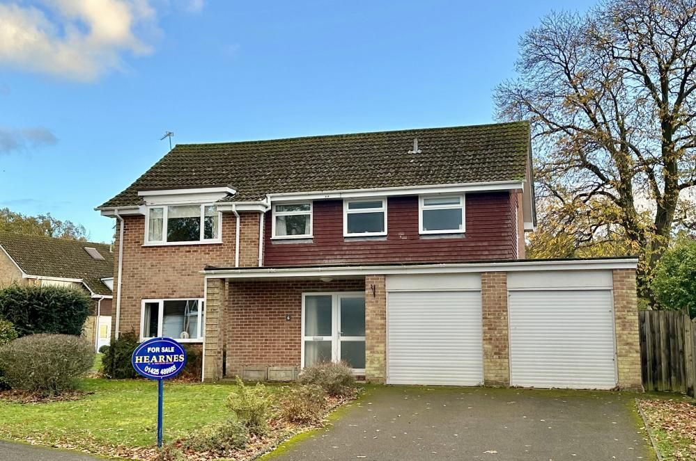 4 bed detached house for sale in Mount Pleasant Drive, Bransgore BH23