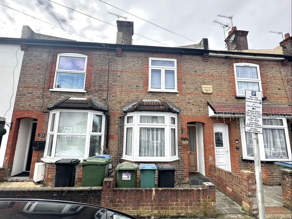 2 bed terraced house for sale in Harwoods Road, Watford WD18, £415,000