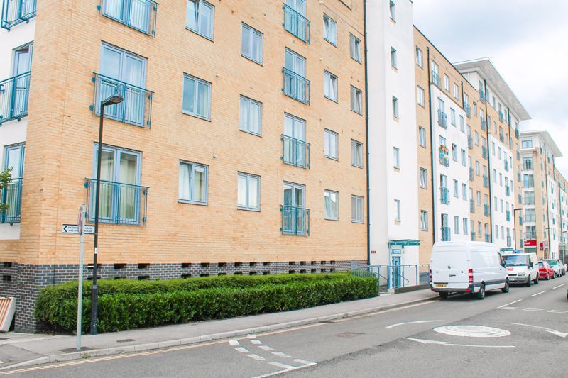 2 bed flat to rent in Taywood Road, Northolt UB5 Zoopla