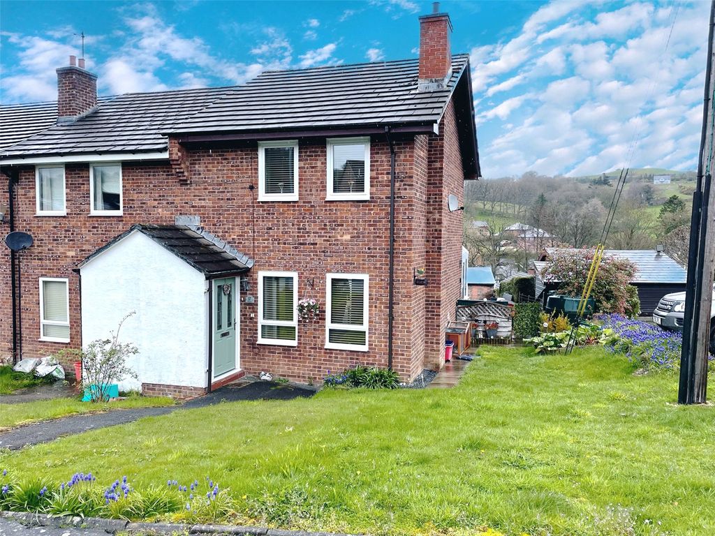 2 bed end terrace house for sale in Brynteg, Bettws Cedewain, Newtown