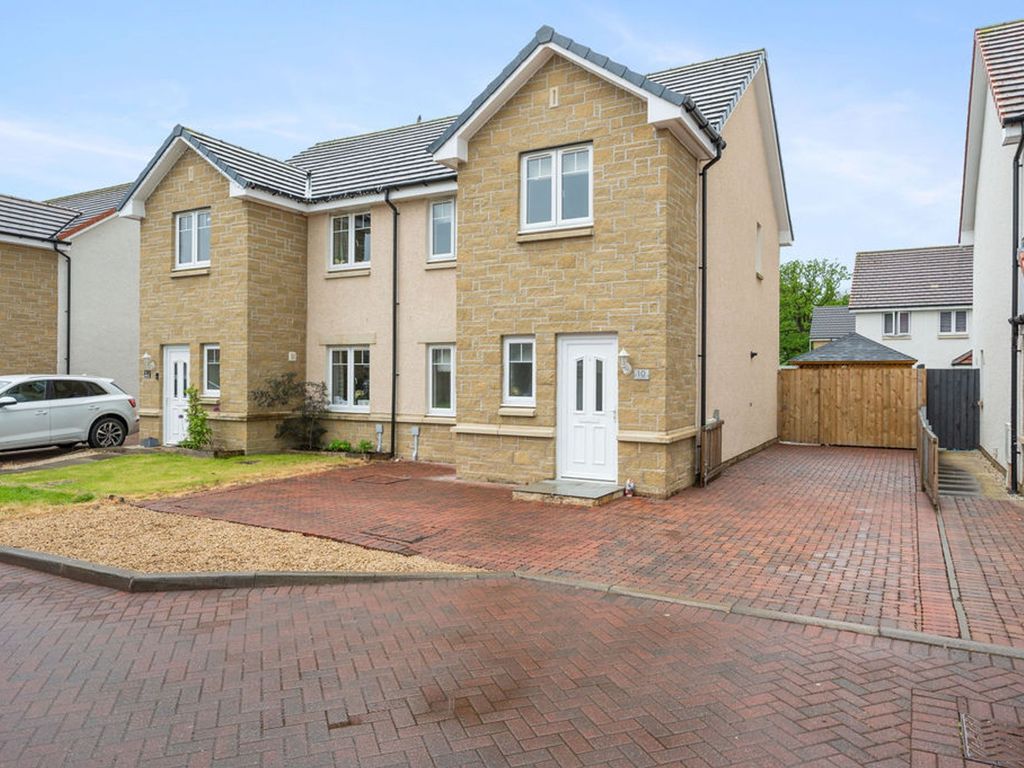 3 bed semidetached house for sale in Lapwing Place, Alloa FK10, £