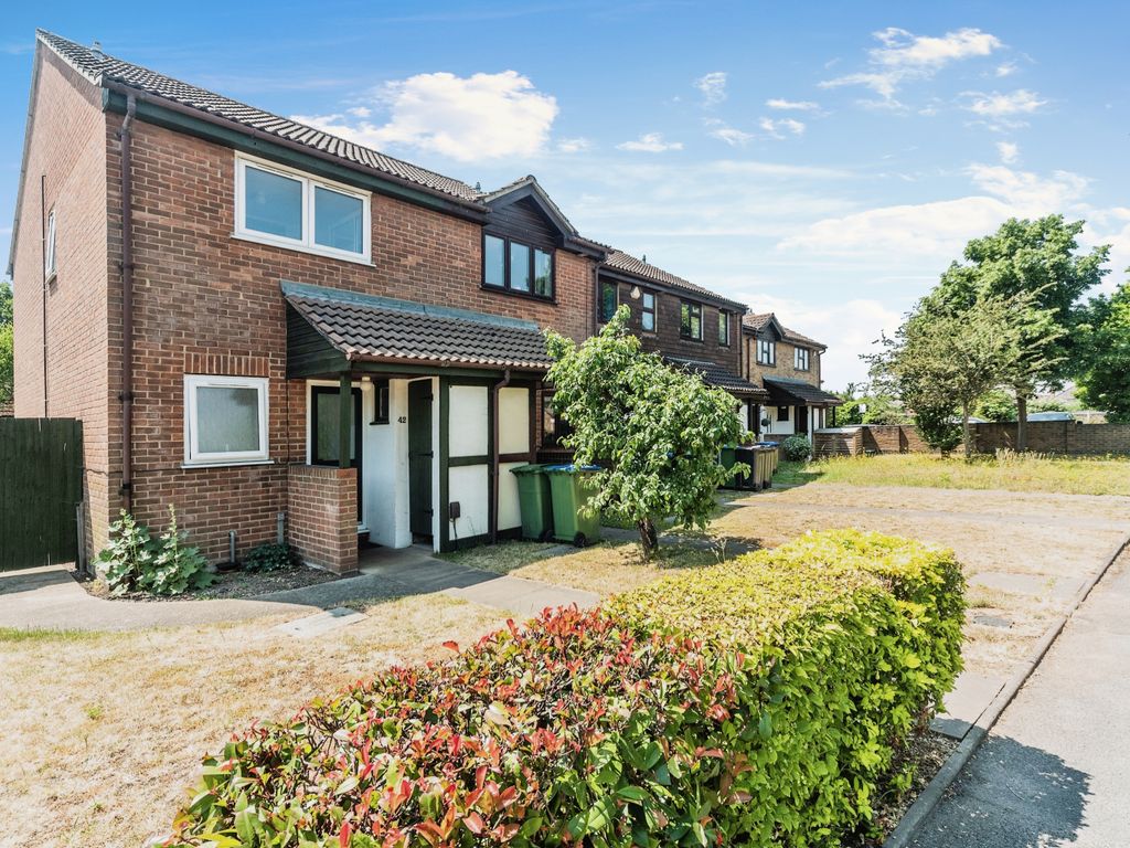 2 bed detached house for sale in Walton Park Lane, WaltonOnThames, Surrey KT12 Zoopla