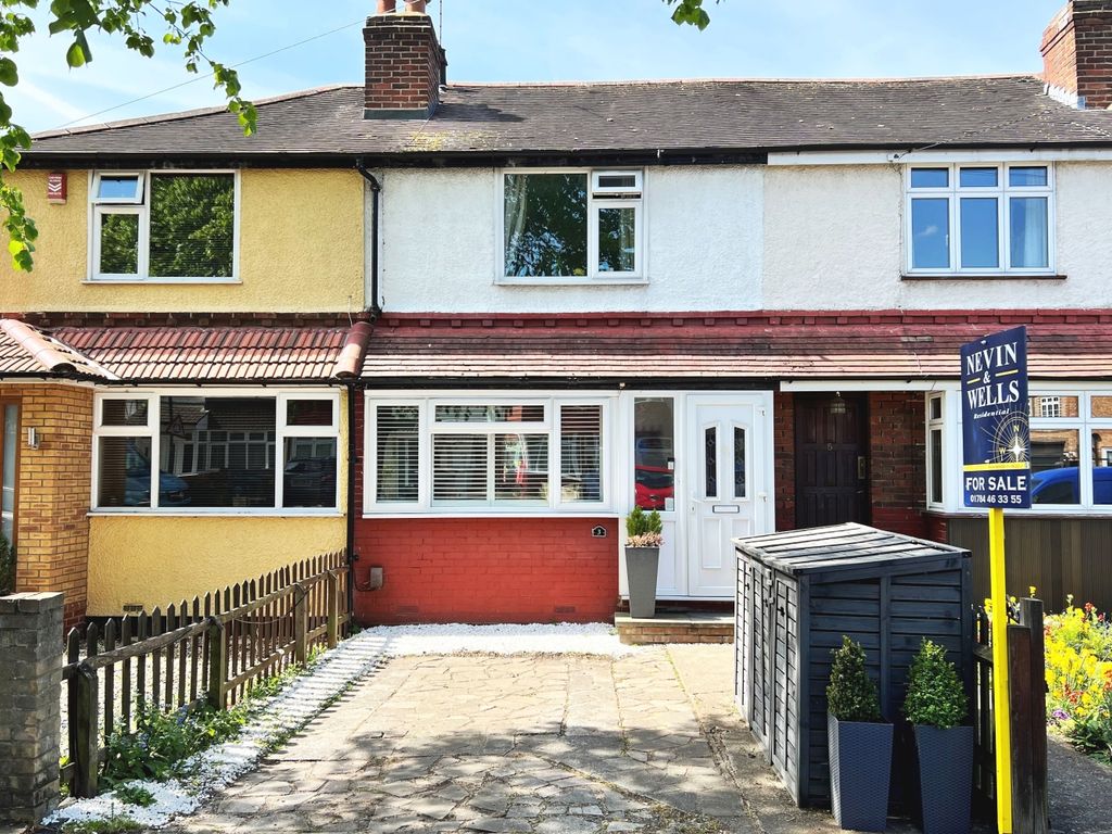 3 bed terraced house for sale in Fenton Avenue, StainesUponThames