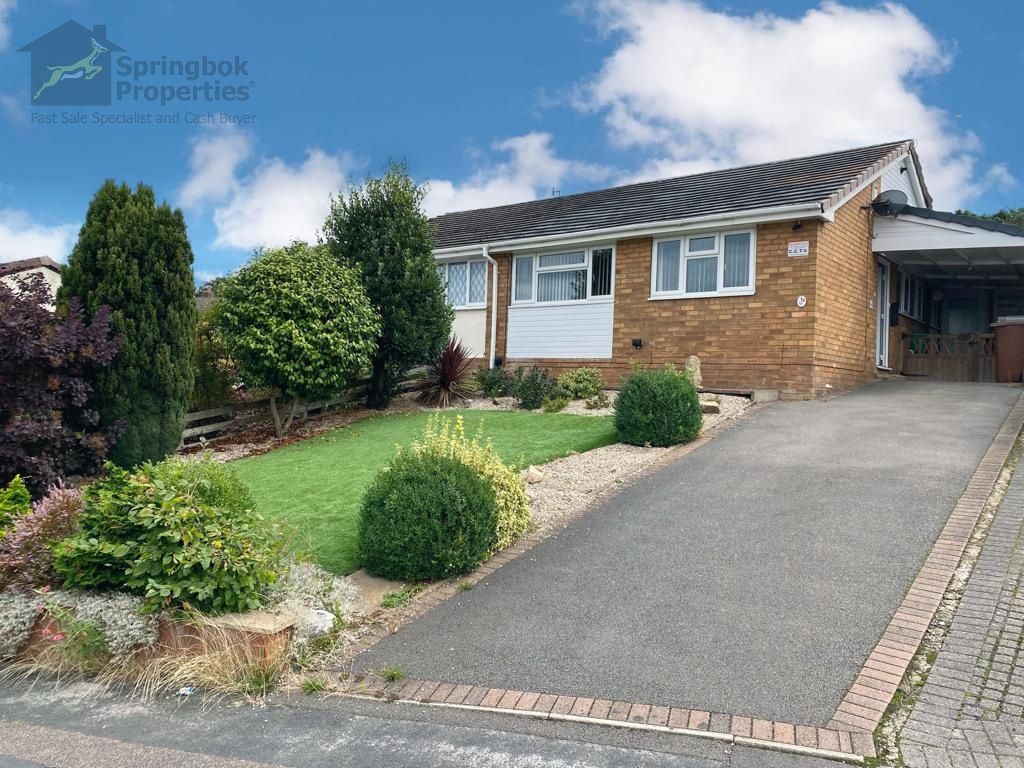 2 bed semidetached bungalow for sale in Essex Drive, Rugeley, Rugeley