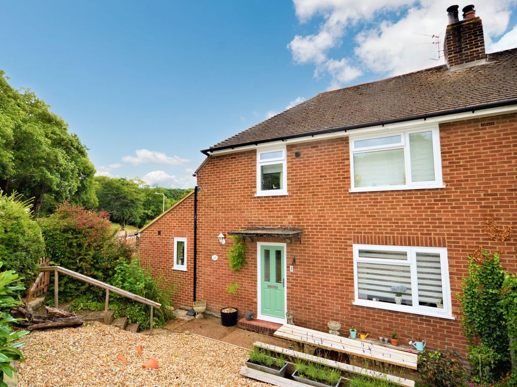 2 bed semidetached house for sale in Eversley Road, Hythe CT21 Zoopla