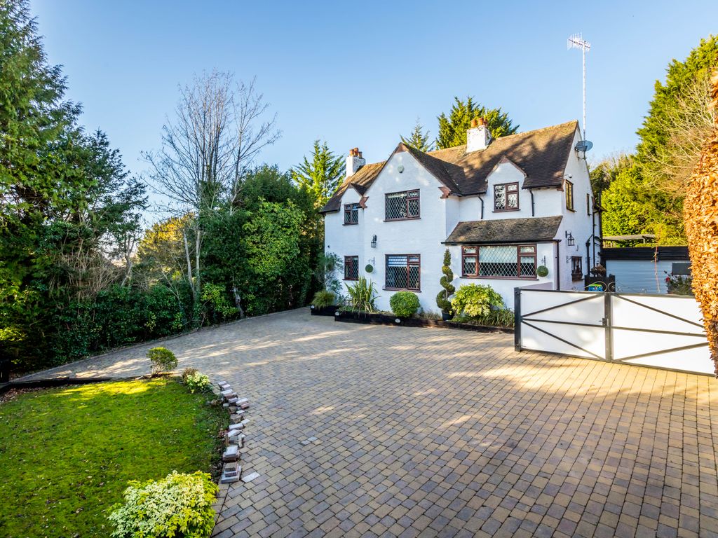 5 bed detached house for sale in Greenhill Road, Sevenoaks TN14, £