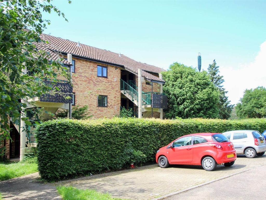 1 bed property to rent in Crossways House, Anstey Way, Trumpington CB2
