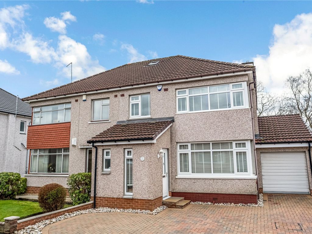 4 bed semidetached house for sale in Cloan Crescent,