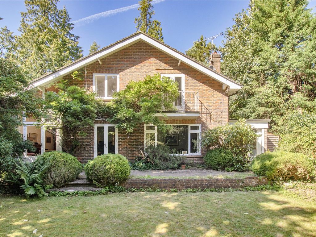 3 bed detached house for sale in Kincraig Drive, Sevenoaks, Kent TN13