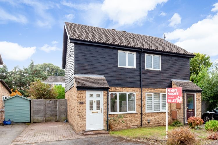 2 bed terraced house to rent in Riley Close, Abingdon OX14, £1,300 pcm