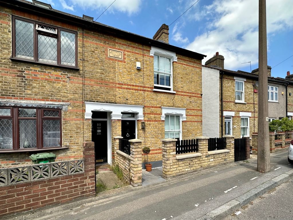 3 bed property to rent in Abbs Cross Lane, Hornchurch RM12 Zoopla