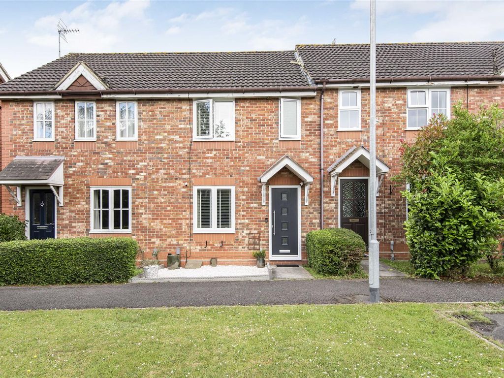 2 bed terraced house for sale in Moorhen Drive, Lower Earley, Reading