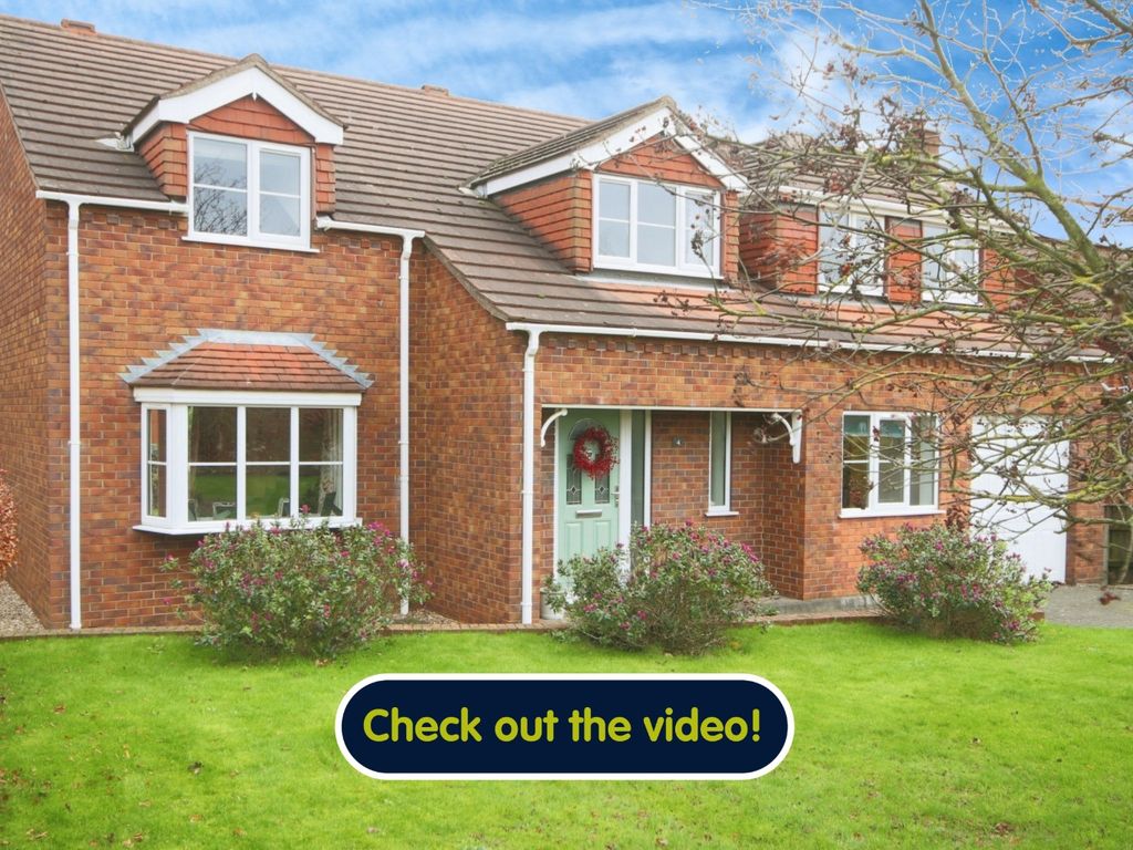 4 bed detached house for sale in Hessle View, BartonUponHumber DN18