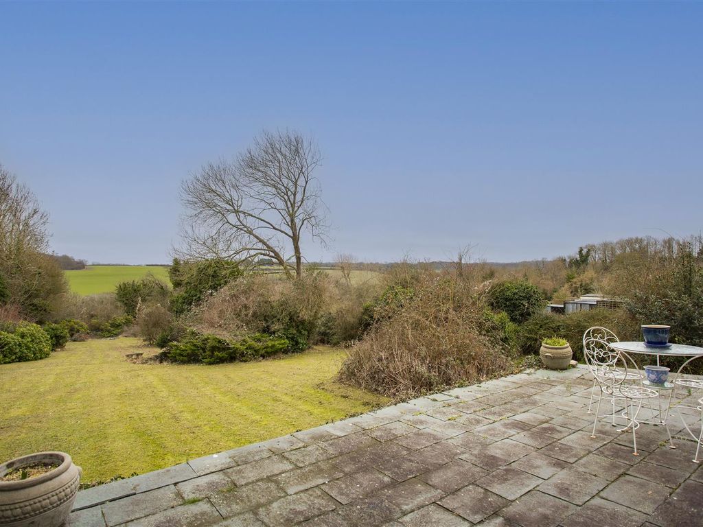 3 bed detached bungalow for sale in Church Road, Hartley, Longfield DA3