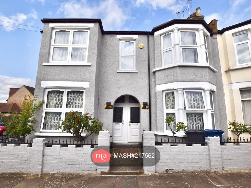 2 bed flat to rent in Leslie Road, London N2 Zoopla
