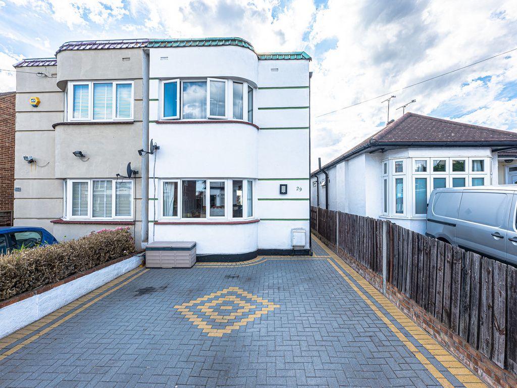 3 bed semidetached house for sale in Springfield Drive, WestcliffOn