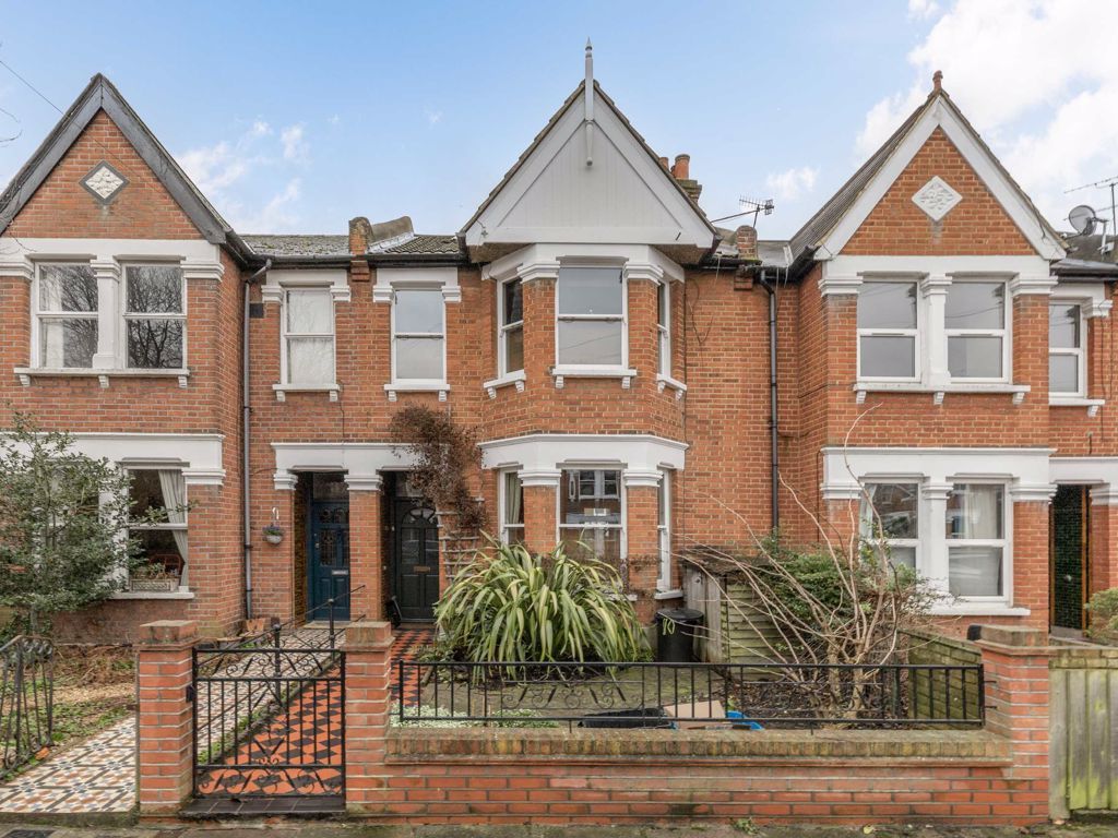 4 bed property for sale in Gordon Avenue, St Margarets, Twickenham TW1