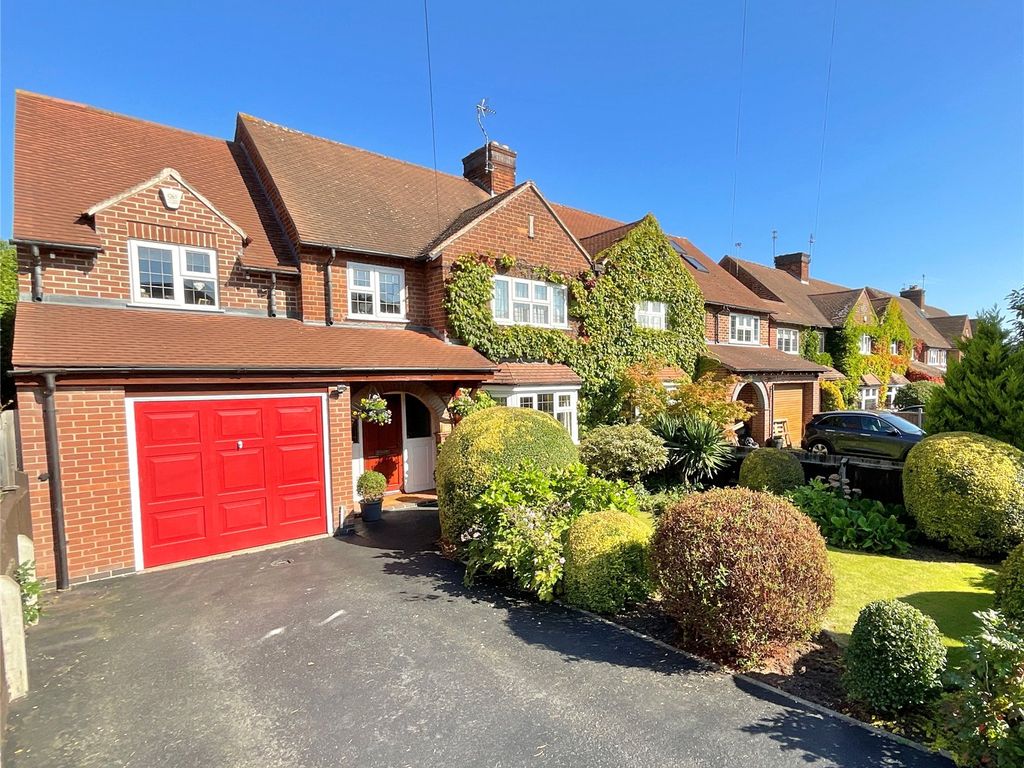4 bed semidetached house for sale in Oakfield Avenue, Birstall