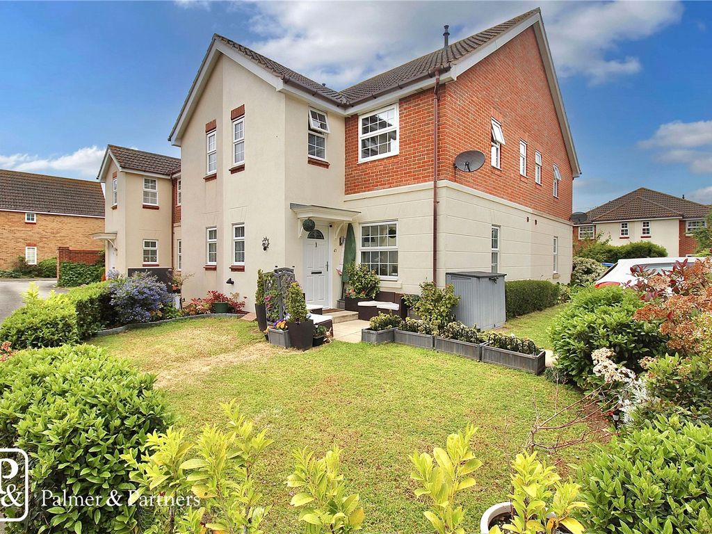 2 bed end terrace house for sale in Wards View, Kesgrave, Ipswich