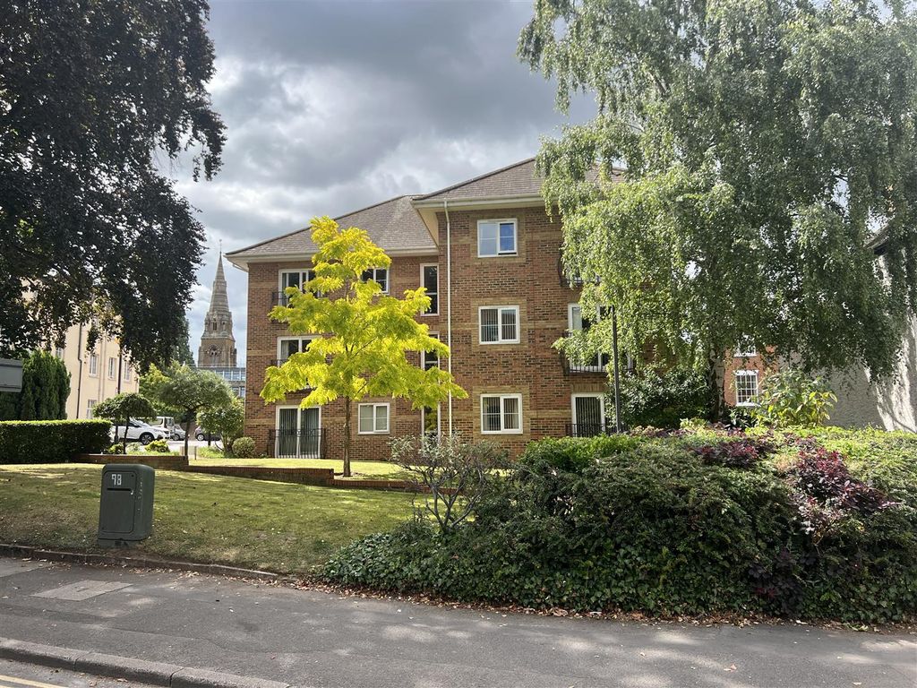 1 bed flat for sale in Tower Street, Taunton TA1, £87,500 Zoopla