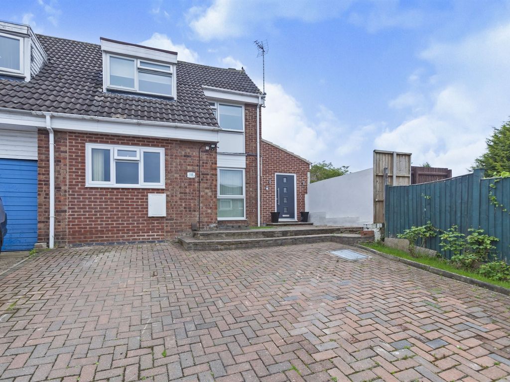 Okehampton Avenue, Leicester LE5  