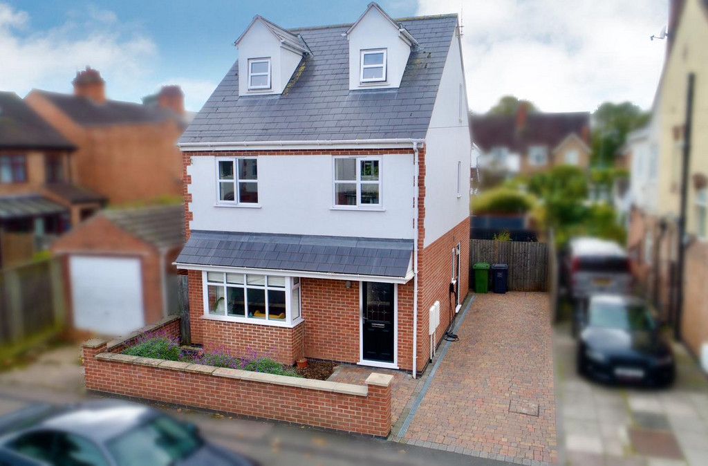3 bed detached house for sale in Albert Promenade, Loughborough LE11, £