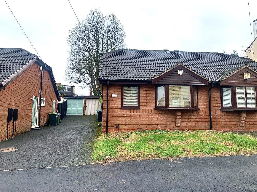 2 bed semidetached bungalow for sale in Vicarage Road, Wednesbury WS10