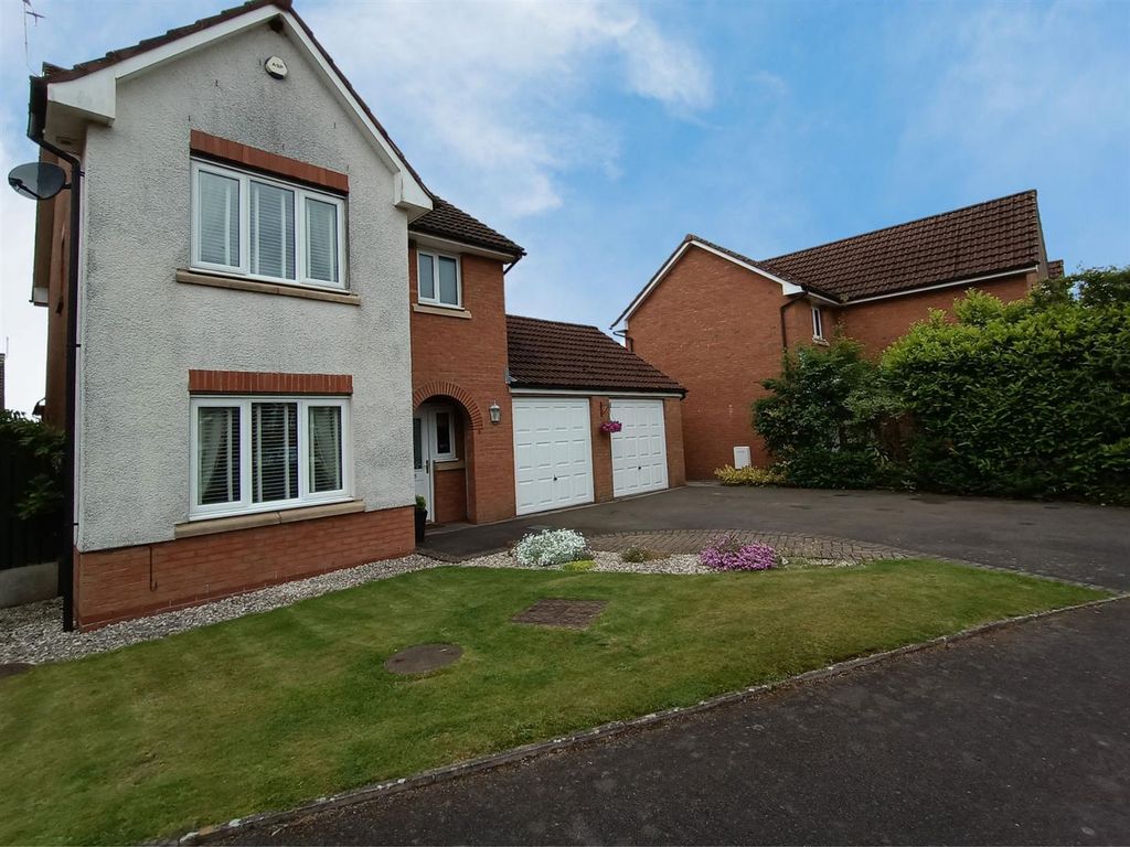 3 bed detached house for sale in Barnhill Road, Dumfries DG2, £215,000