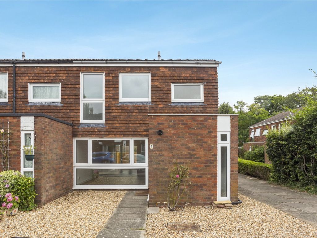 3 bed end terrace house for sale in Harrison Close, Reigate, Surrey RH2