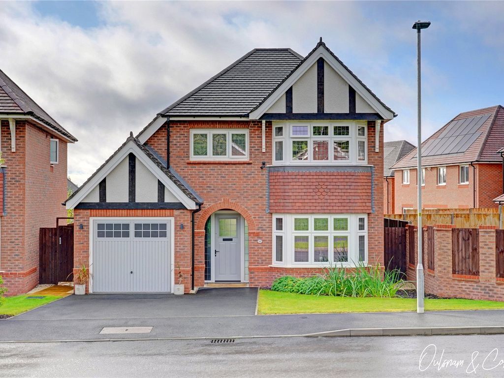 3 bed detached house for sale in Goldcrest Way, Droitwich