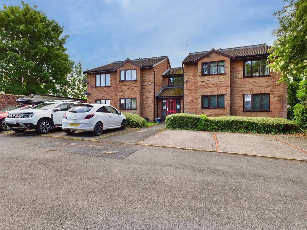 1 bed property for sale in Belmont Court, Hereford HR2, £110,000 Zoopla