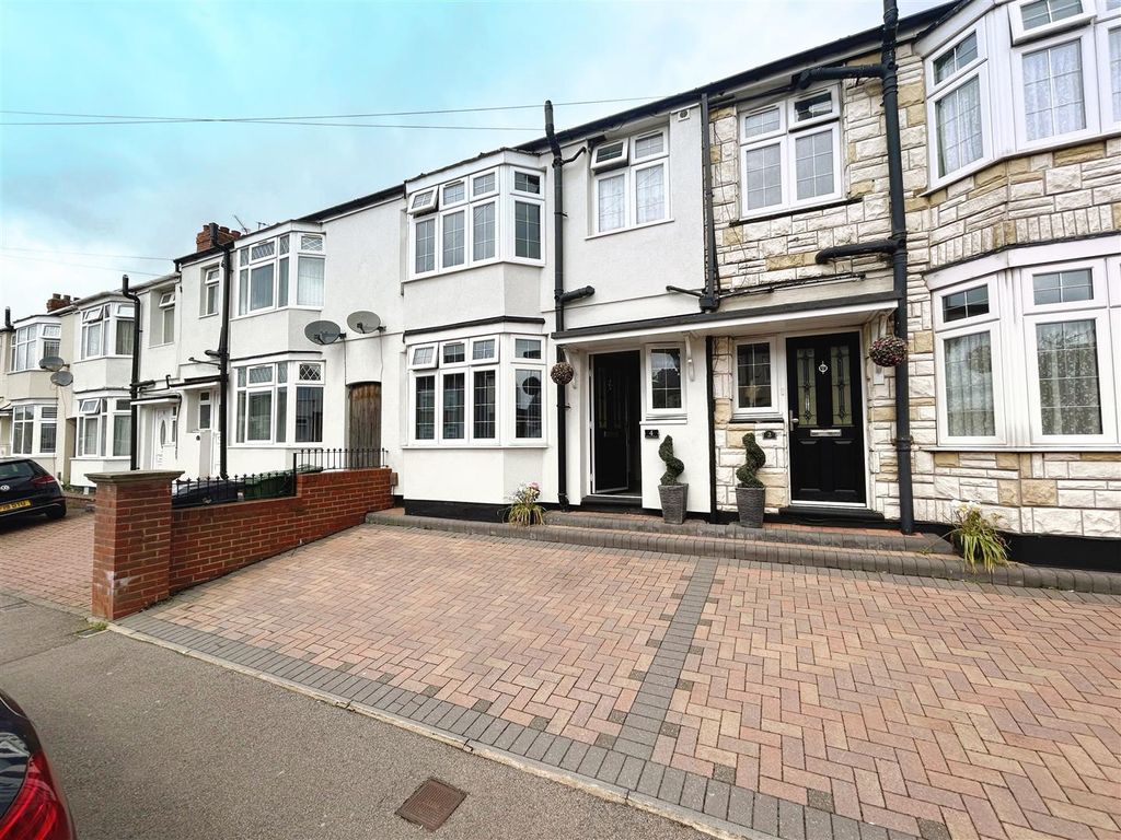 5 bed terraced house for sale in Bradley Road, Luton LU4 Zoopla