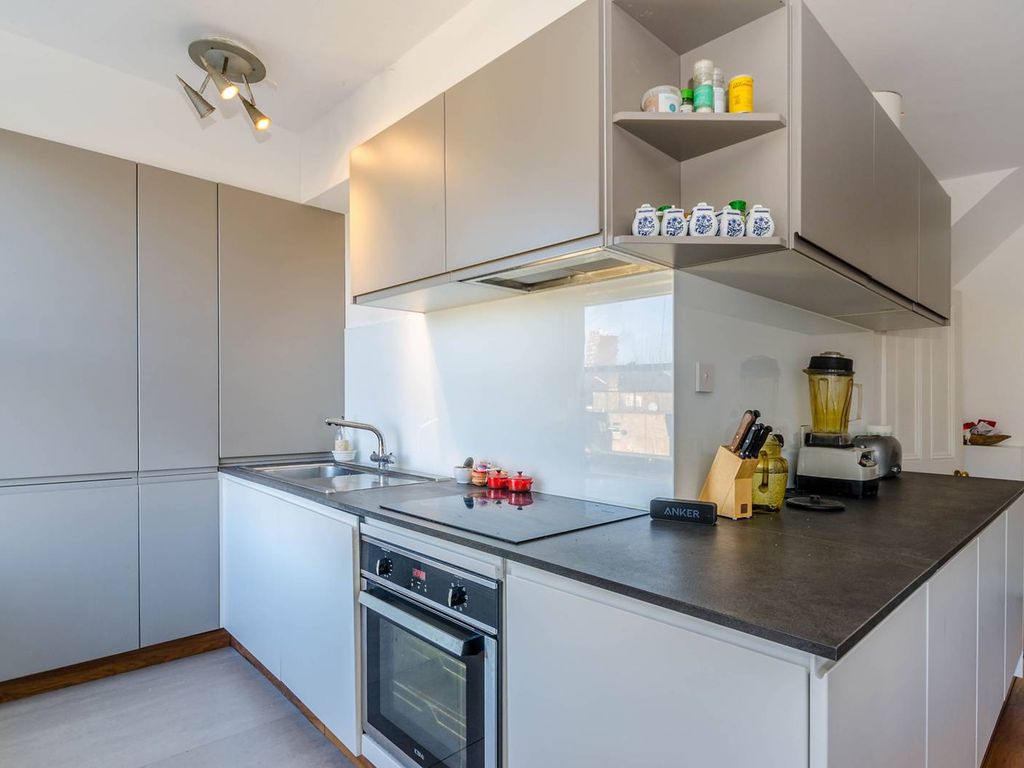 Garlinge Road, West Hampstead, London NW2  