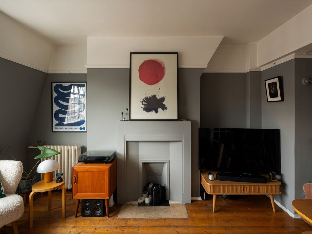 2 bed flat for sale in Wavertree Court III, Streatham Hill, London SW2, £440,000 Zoopla