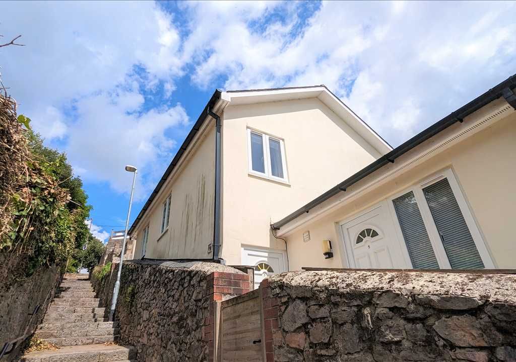 1 bed flat to rent in Briary Mews, Briary Lane, Torquay TQ1, £600 pcm