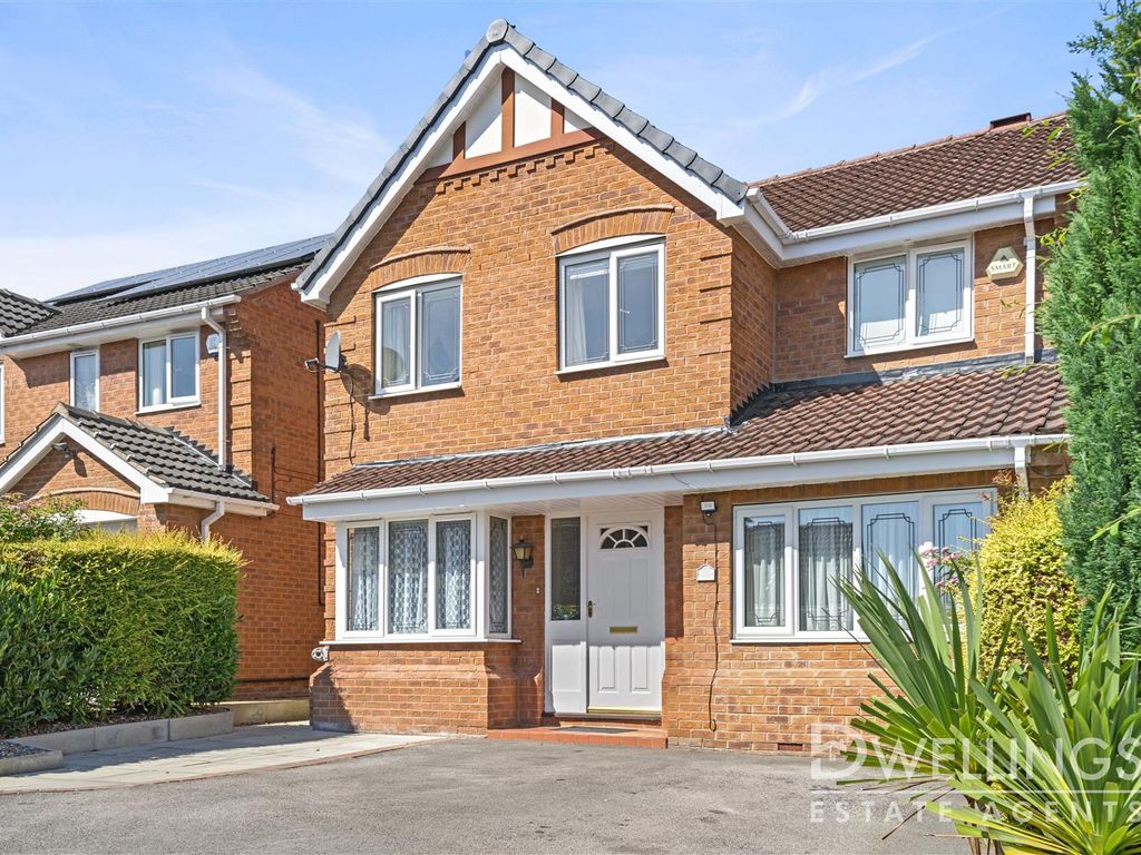 Robsons Drive, Huddersfield HD5  